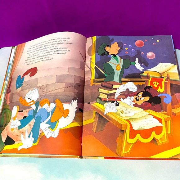 WALT DISNEY’S THE PRINCE AND THE PAUPER VTG 1990 HARDCOVER BOOK 96p GALLERY BOOK - Picture 3 of 16